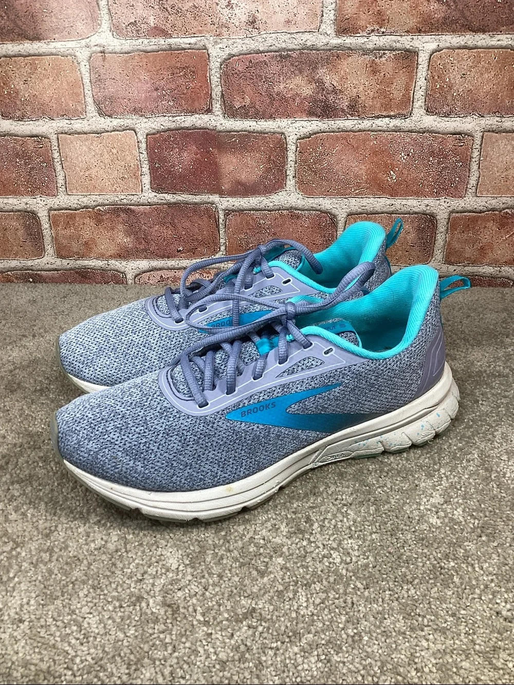 Brooks Anthem 3 Women’s running shoes sneakers size 8.5